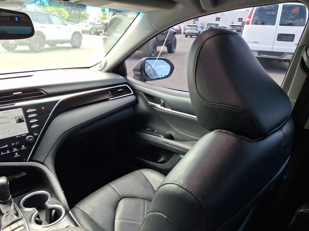 Thumbnail: 2018 Toyota Camry - 8