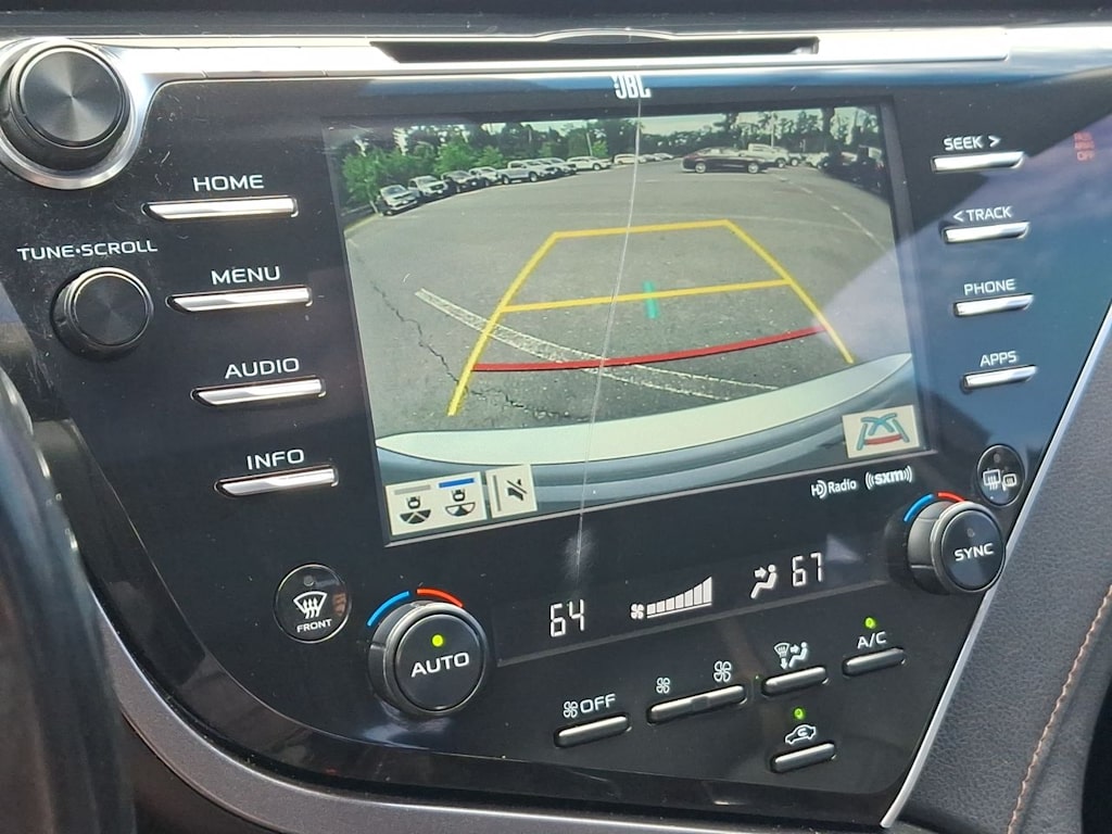 Thumbnail: 2018 Toyota Camry - 25