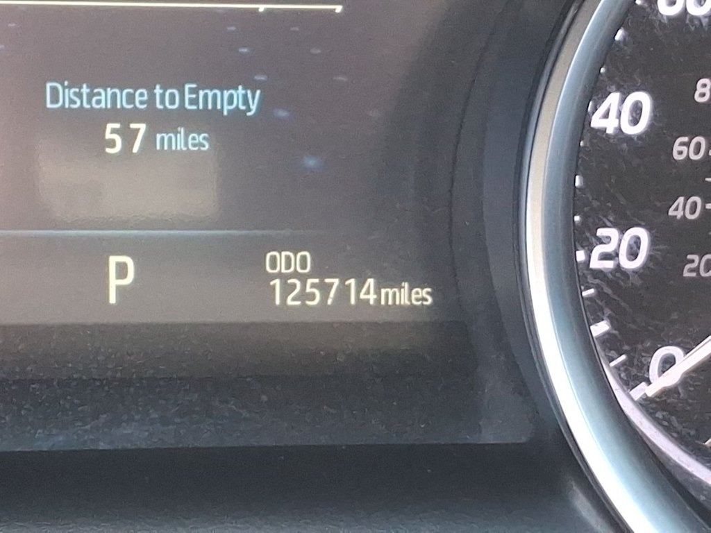 Thumbnail: 2018 Toyota Camry - 15