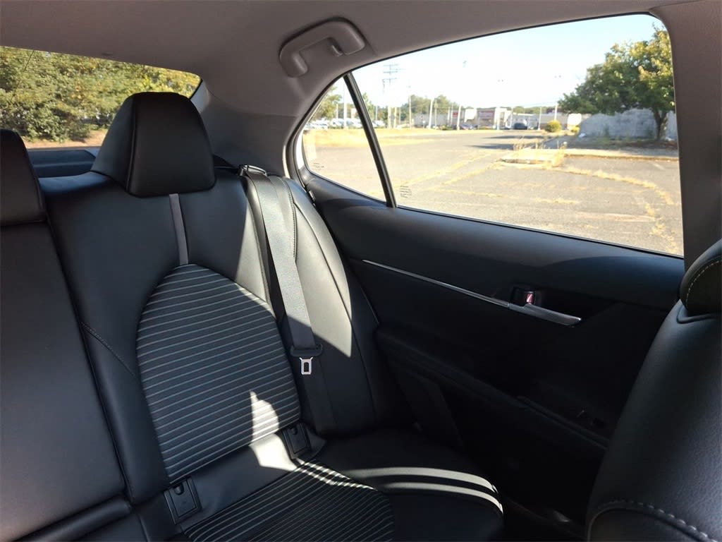 Thumbnail: 2024 Toyota Camry - 22