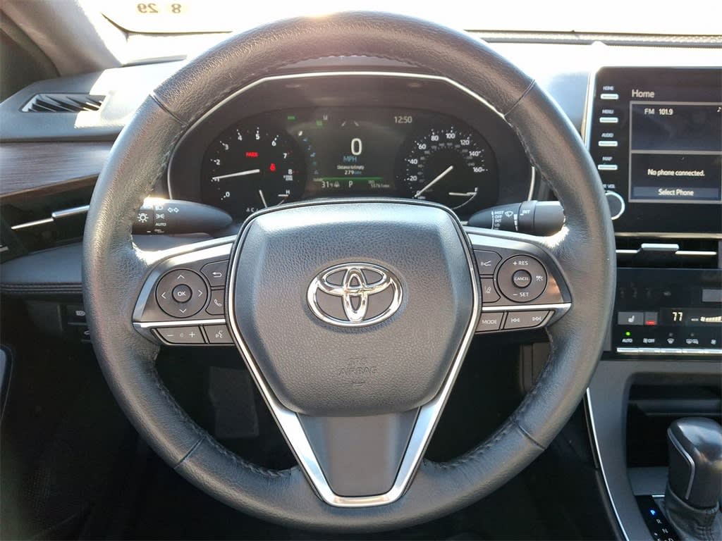 2022 Toyota Avalon XLE 2