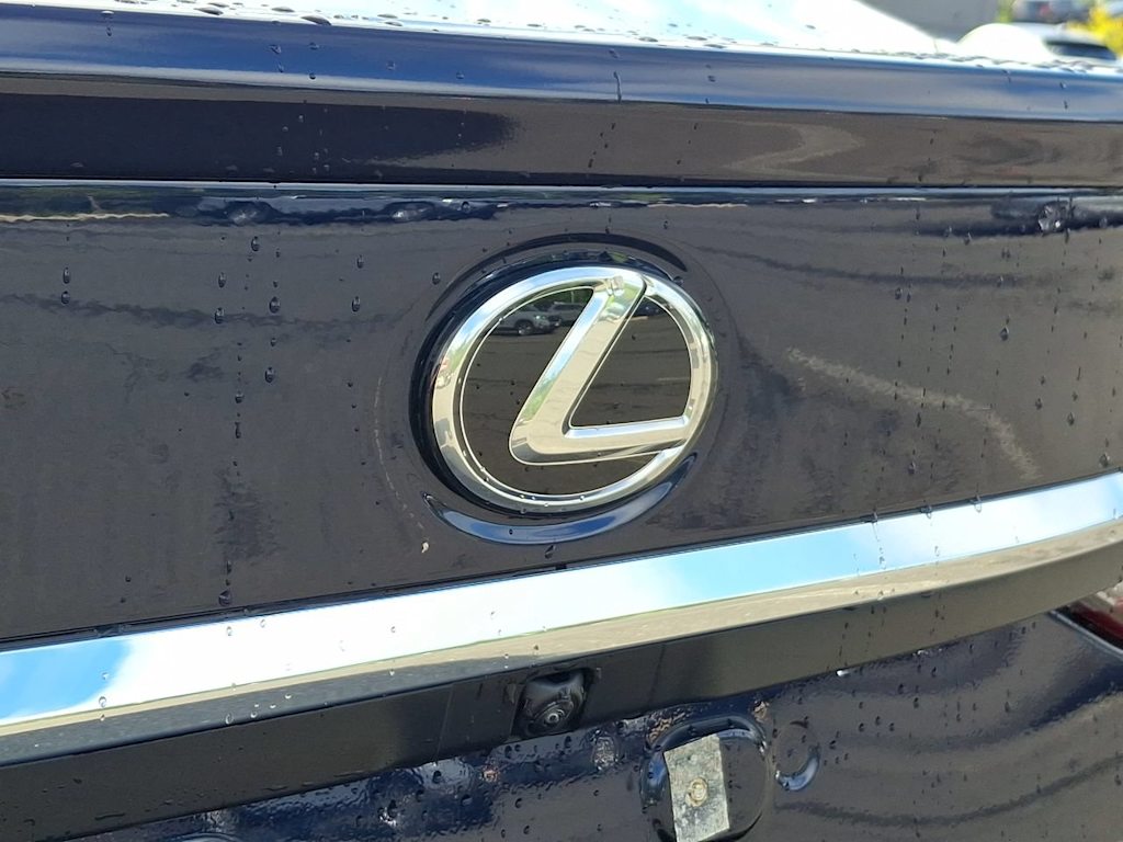Thumbnail: 2025 Lexus ES - 30