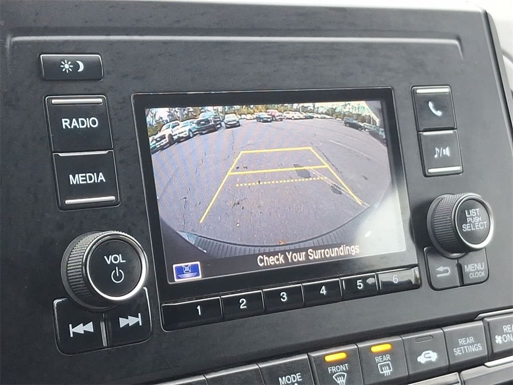 Thumbnail: 2019 Honda Odyssey - 25