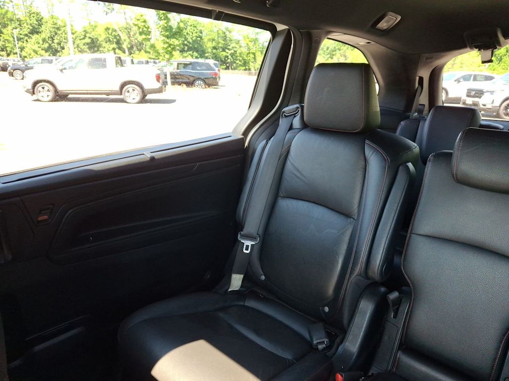 Thumbnail: 2023 Honda Odyssey - 8