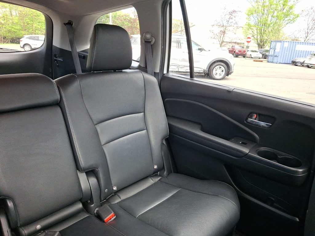 Thumbnail: 2021 Honda Pilot - 23