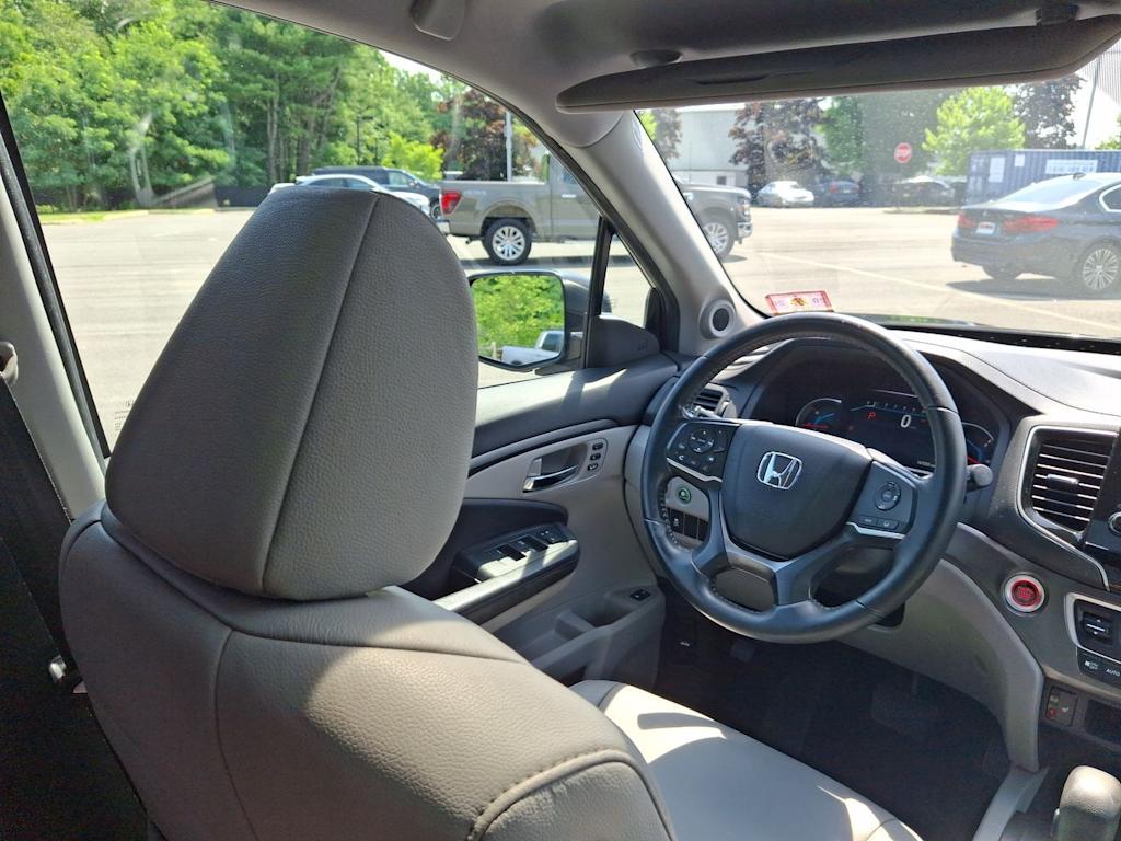 Thumbnail: 2019 Honda Pilot - 7
