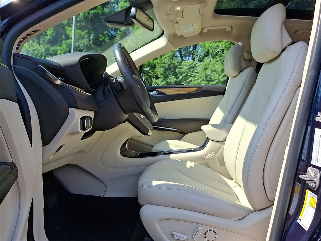 Thumbnail: 2015 Lincoln MKC - 7