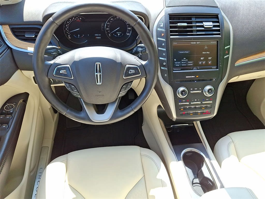 Thumbnail: 2015 Lincoln MKC - 6