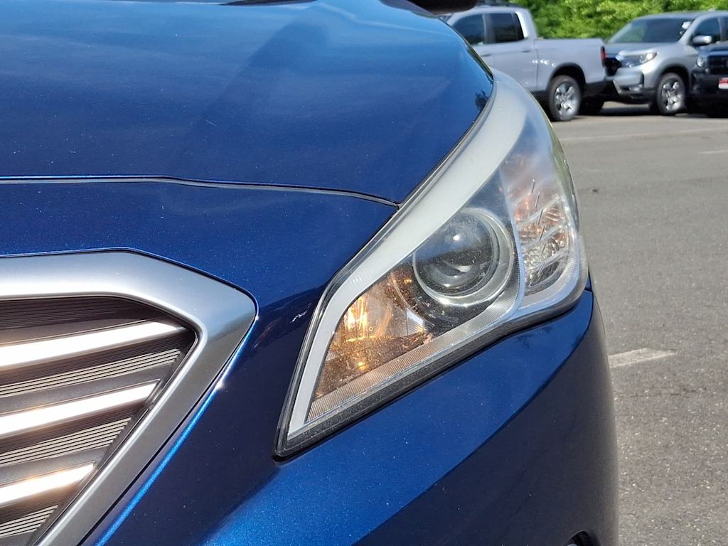 Thumbnail: 2016 Hyundai Sonata - 30