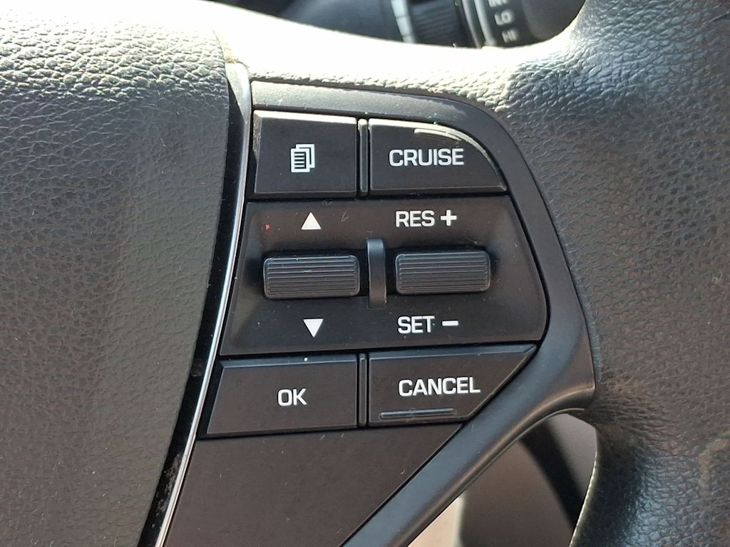 Thumbnail: 2016 Hyundai Sonata - 25