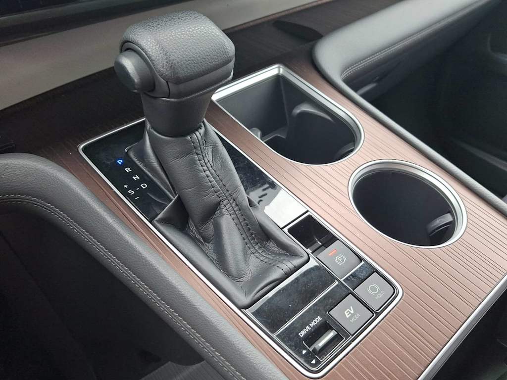 Thumbnail: 2021 Toyota Sienna - 9
