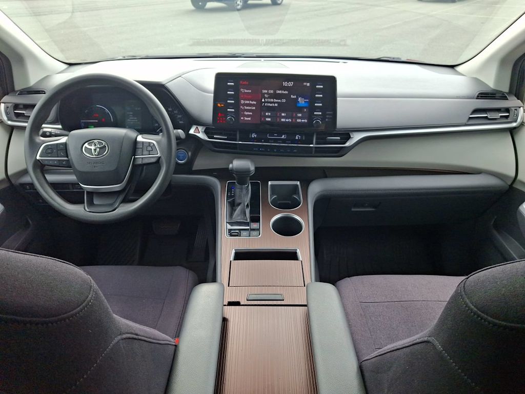 Thumbnail: 2021 Toyota Sienna - 2