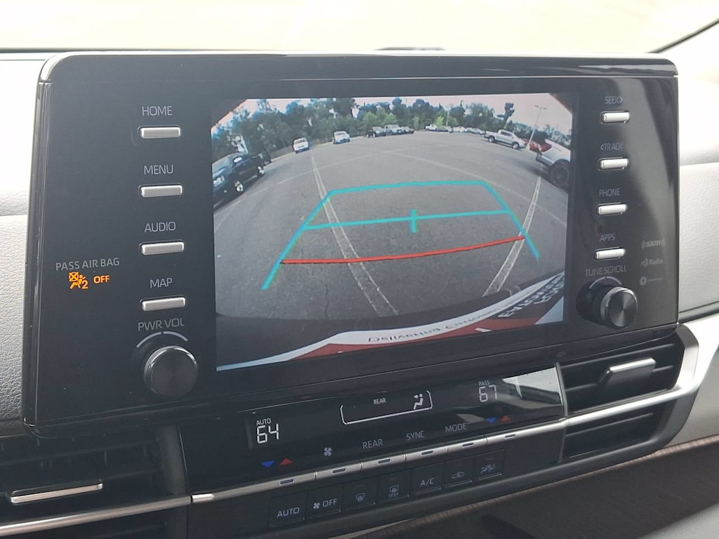 Thumbnail: 2021 Toyota Sienna - 26