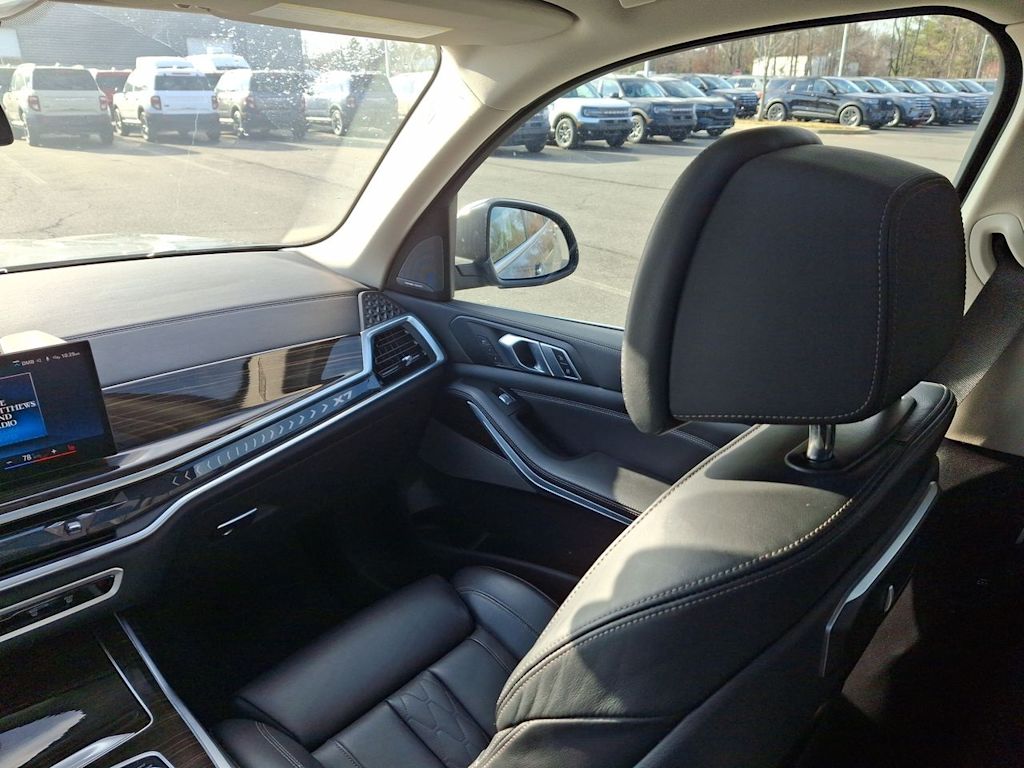 Thumbnail: 2023 BMW X7 - 22