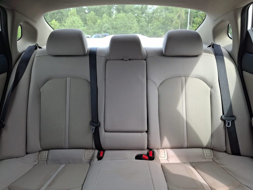 Thumbnail: 2016 Kia Optima - 22