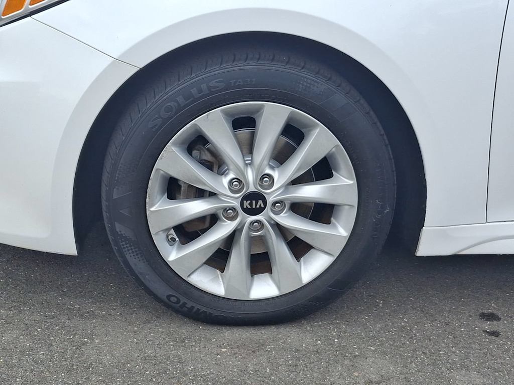 Thumbnail: 2016 Kia Optima - 6