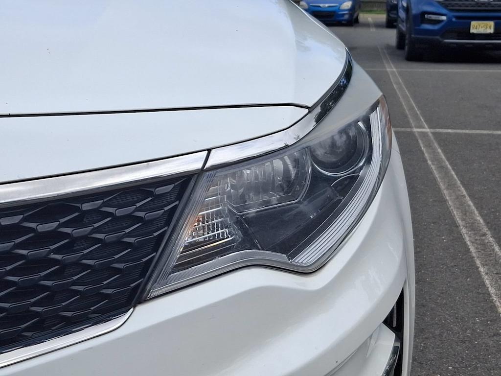 Thumbnail: 2016 Kia Optima - 31