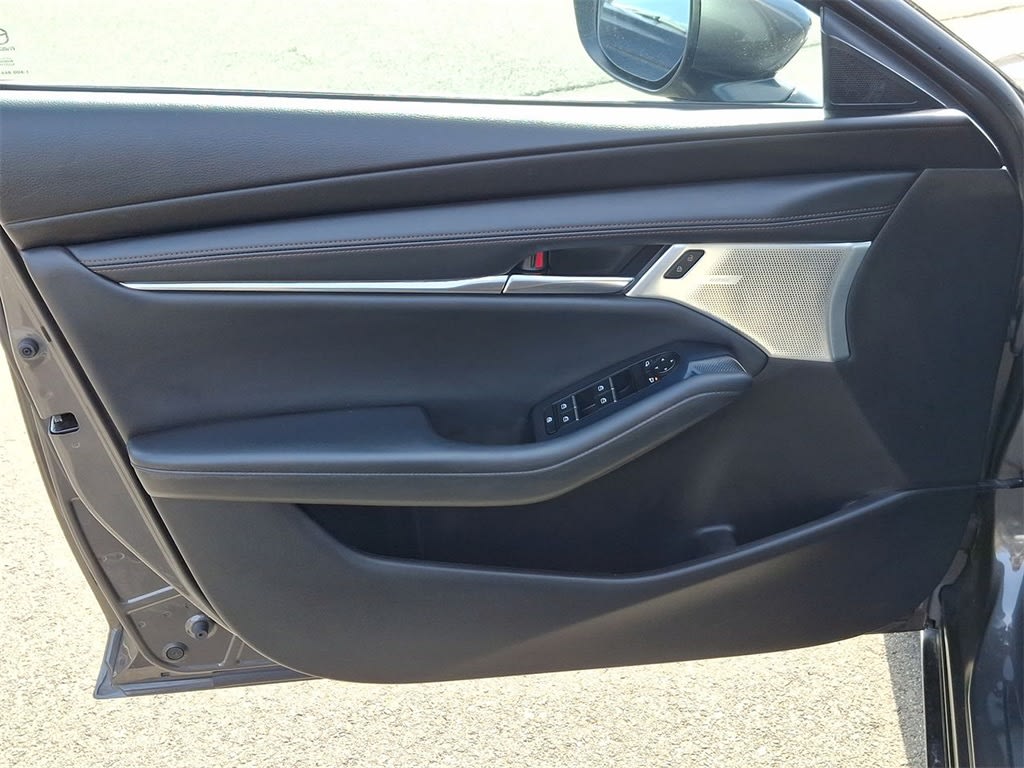 2020 Mazda Mazda3 Premium 18