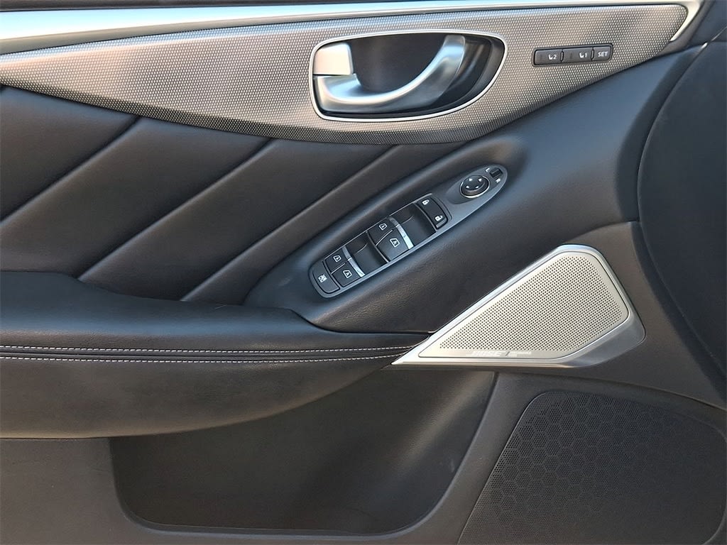 Thumbnail: 2018 INFINITI Q50 - 24