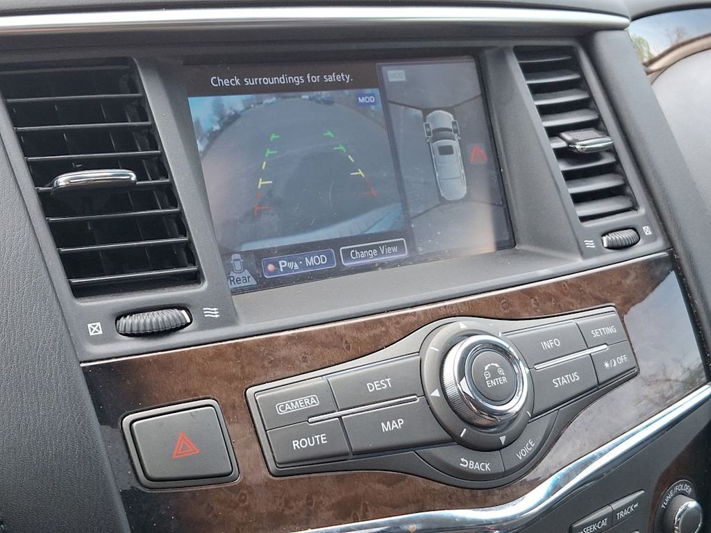 Thumbnail: 2014 INFINITI QX80 - 24