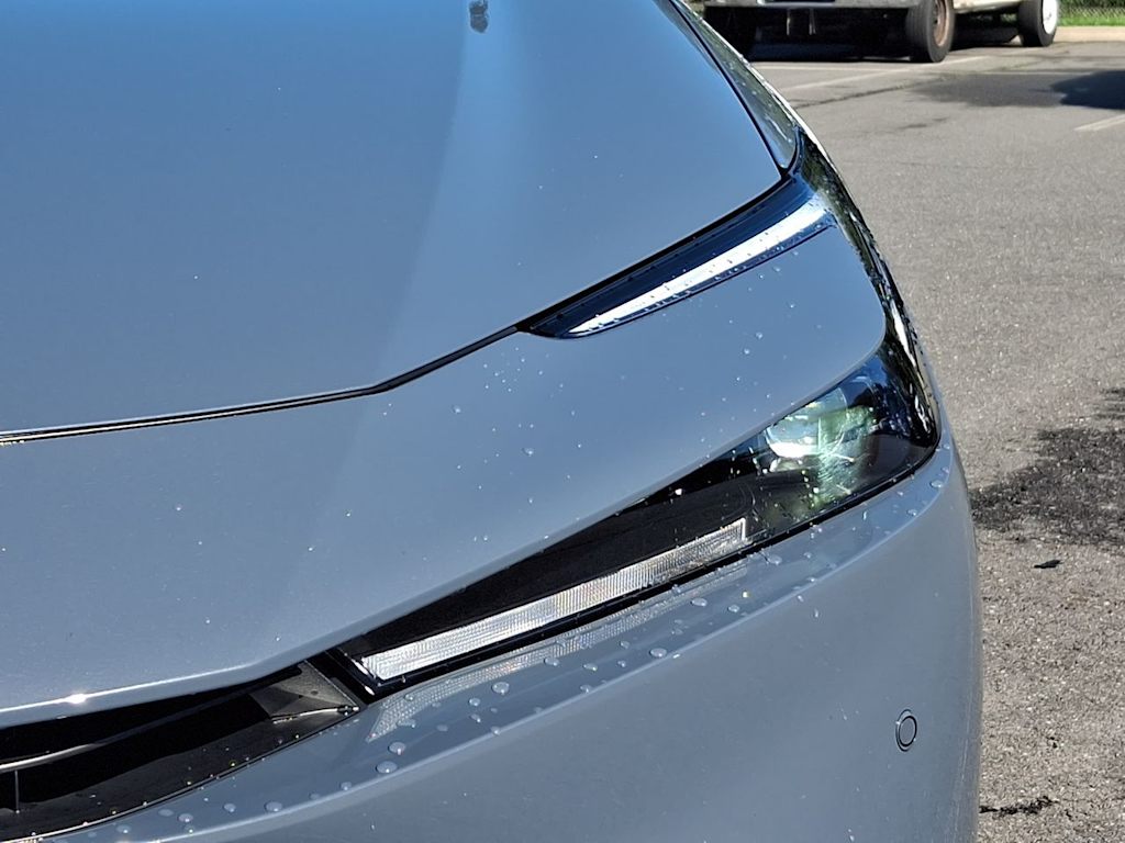 Thumbnail: 2023 Toyota Prius - 31