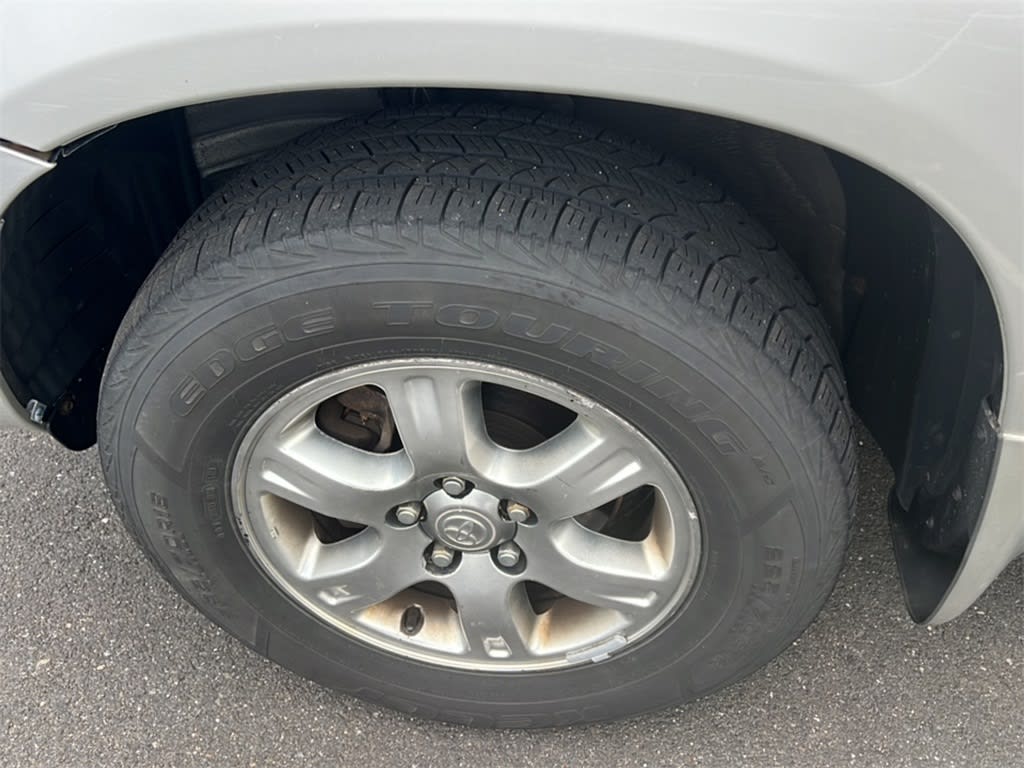 2005 Toyota Highlander Base 16