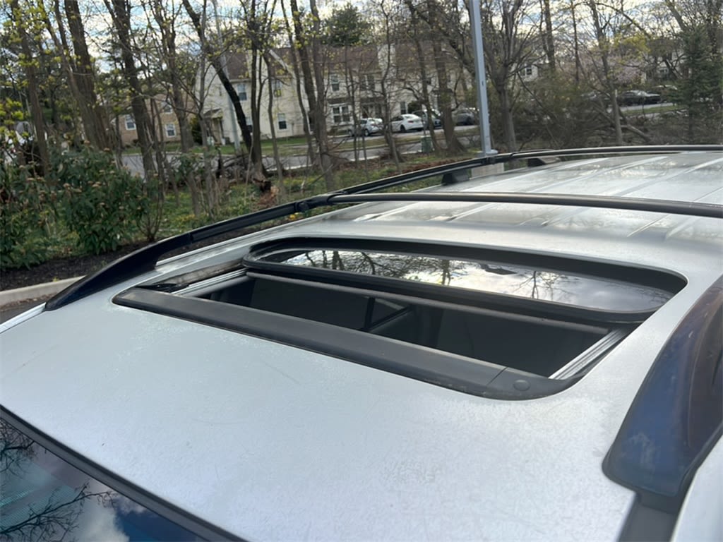 2005 Toyota Highlander Base 23