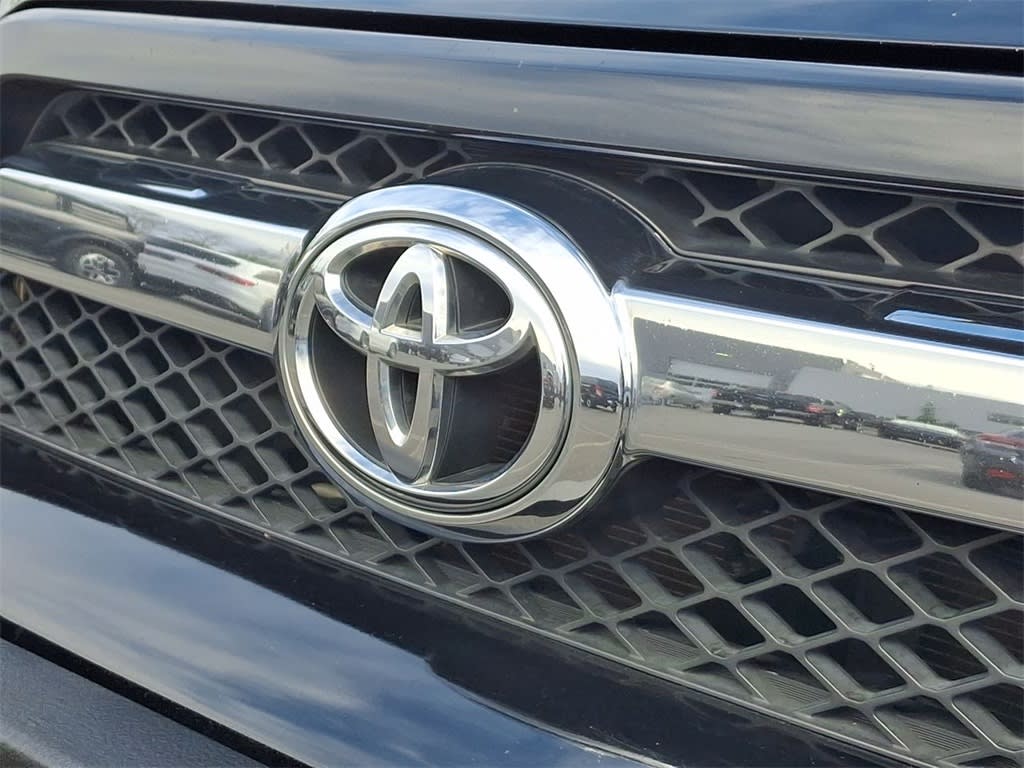 Thumbnail: 2013 Toyota 4Runner - 5