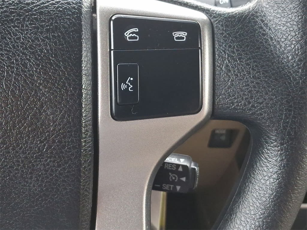 Thumbnail: 2013 Toyota 4Runner - 26