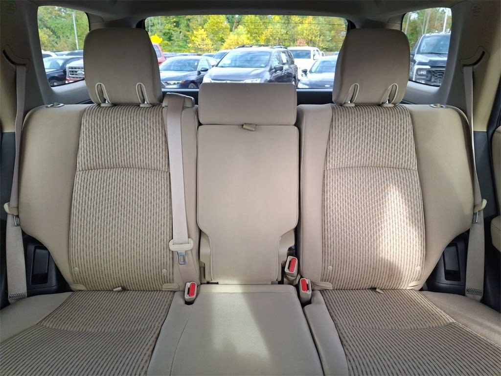 Thumbnail: 2013 Toyota 4Runner - 21