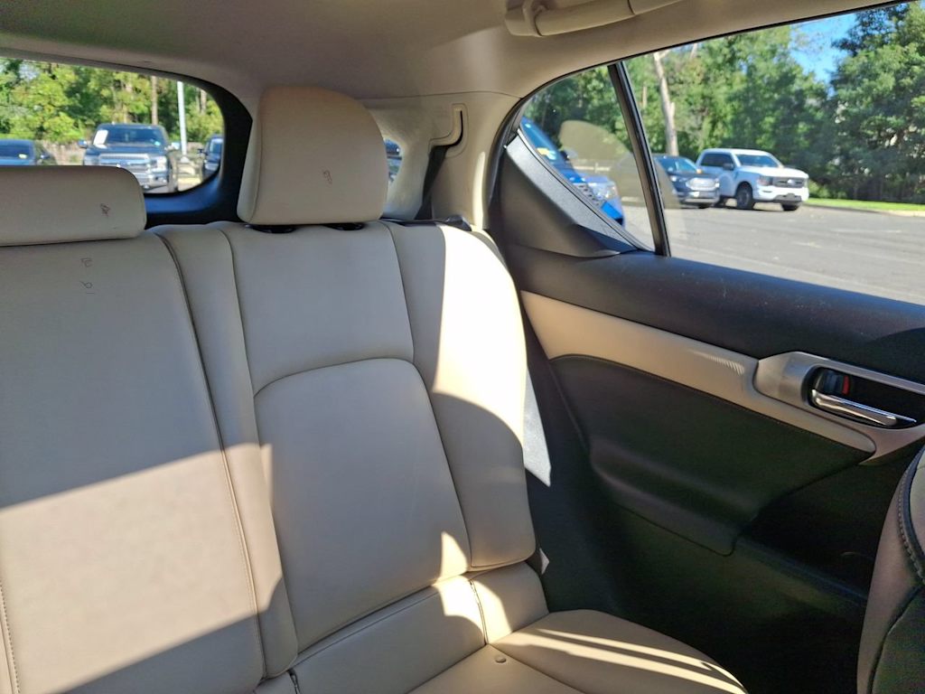 Thumbnail: 2015 Lexus CT - 9