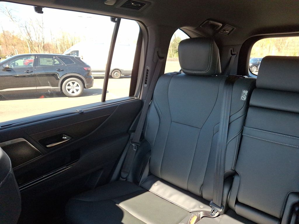 Thumbnail: 2025 Lexus ES - 10