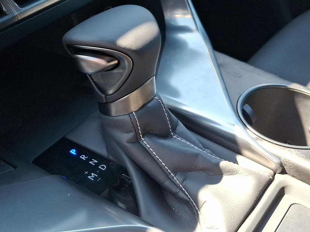 Thumbnail: 2025 Lexus ES - 14