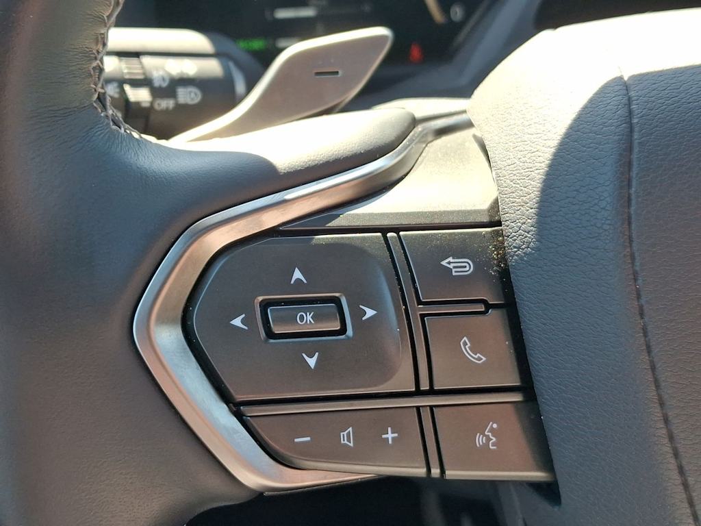 Thumbnail: 2025 Lexus ES - 26