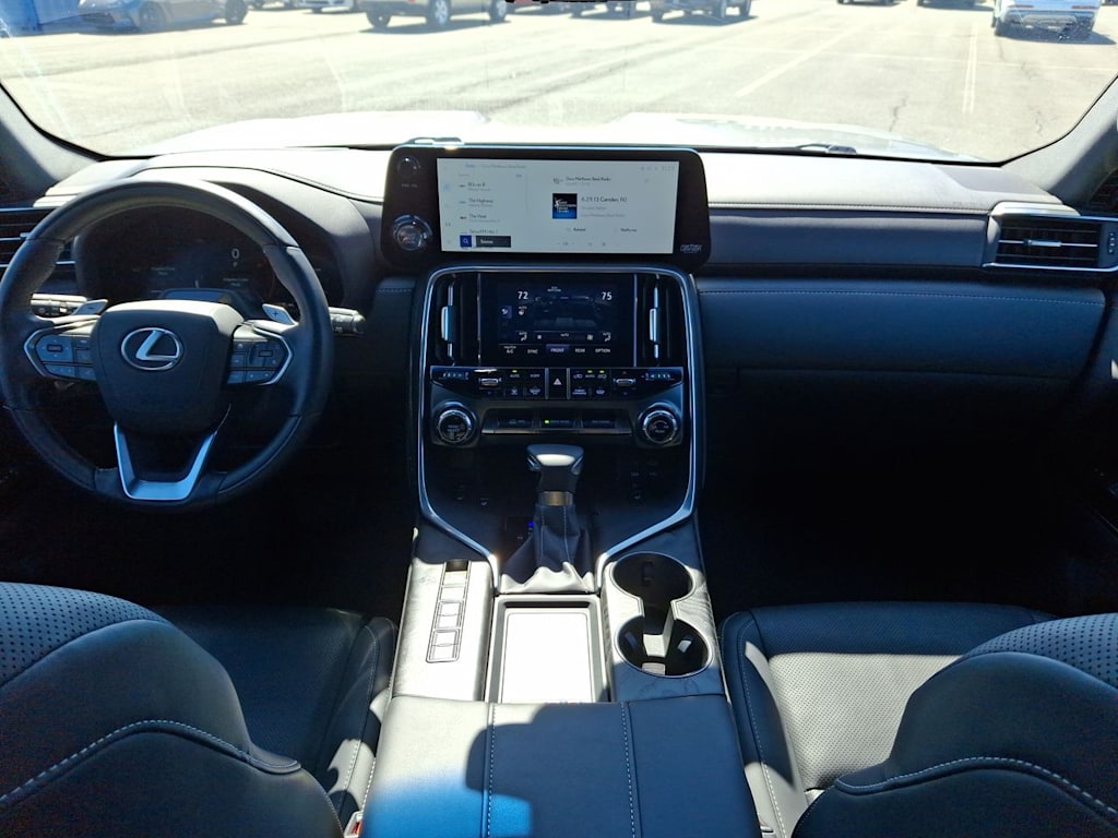 Thumbnail: 2025 Lexus ES - 2