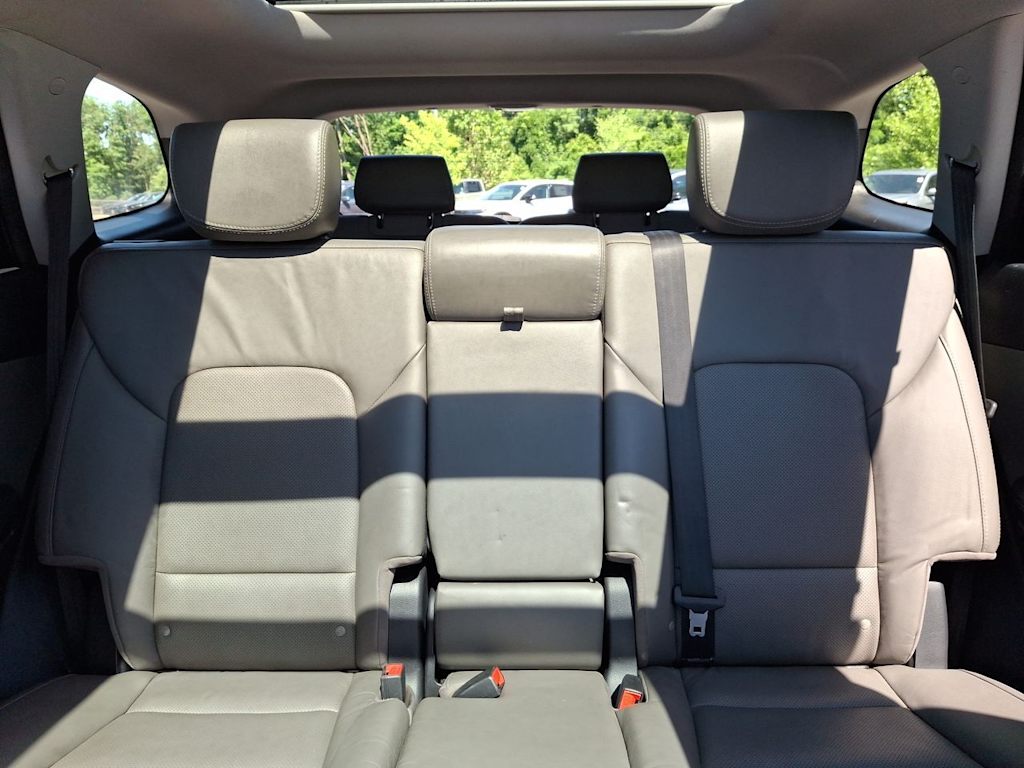 Thumbnail: 2016 Hyundai Santa Fe - 22