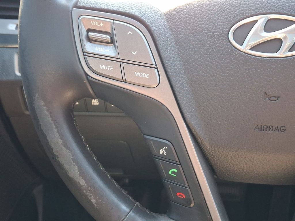 Thumbnail: 2016 Hyundai Santa Fe - 25