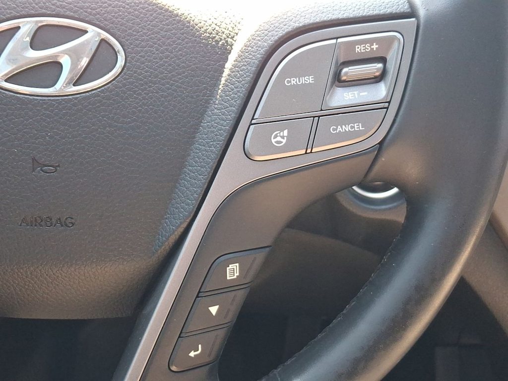 Thumbnail: 2016 Hyundai Santa Fe - 26