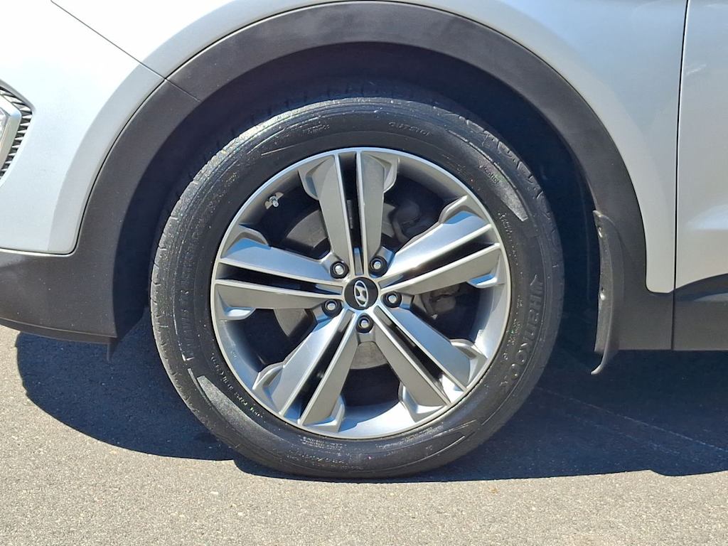 Thumbnail: 2016 Hyundai Santa Fe - 6