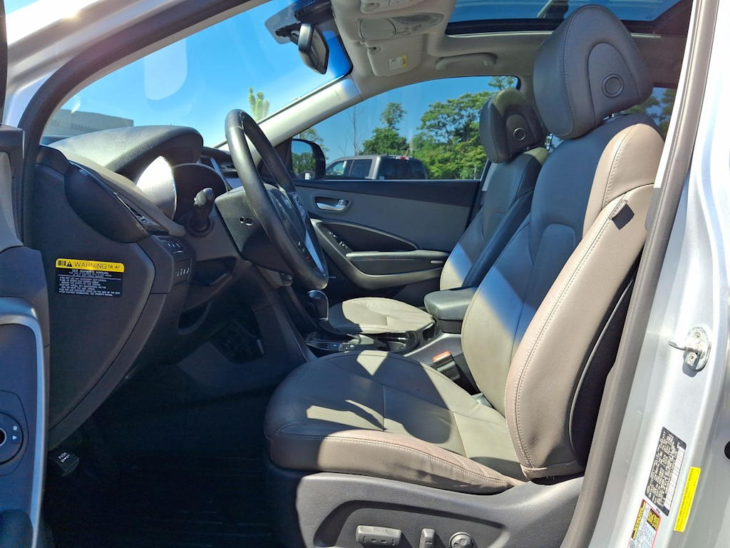 Thumbnail: 2016 Hyundai Santa Fe - 9