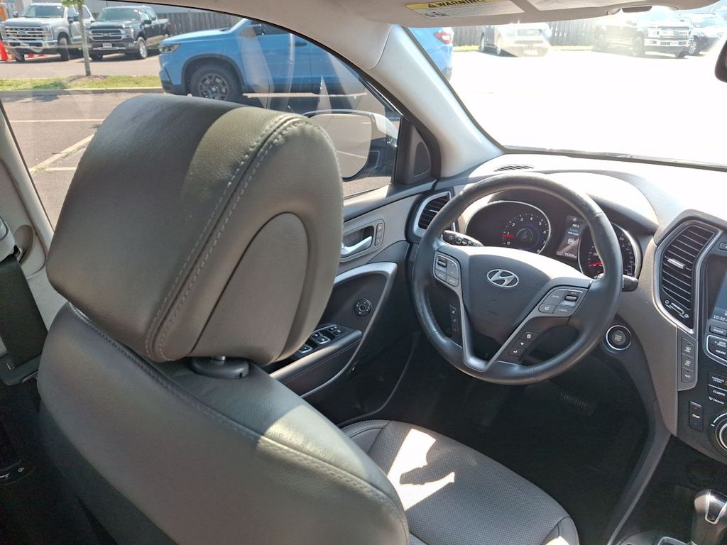 Thumbnail: 2016 Hyundai Santa Fe - 11