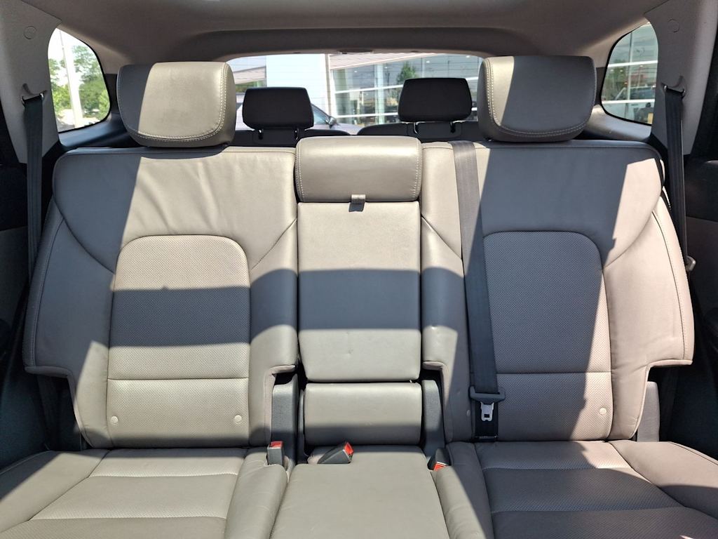 Thumbnail: 2016 Hyundai Santa Fe - 22
