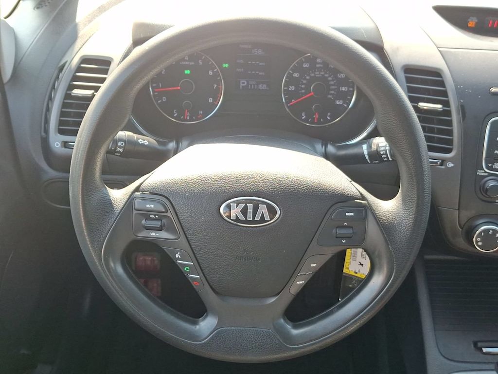 Thumbnail: 2016 Kia Forte - 10