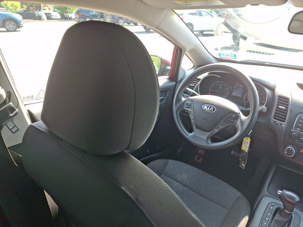 Thumbnail: 2016 Kia Forte - 7