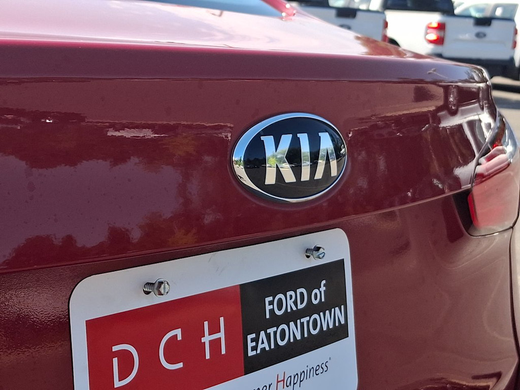 Thumbnail: 2016 Kia Forte - 29