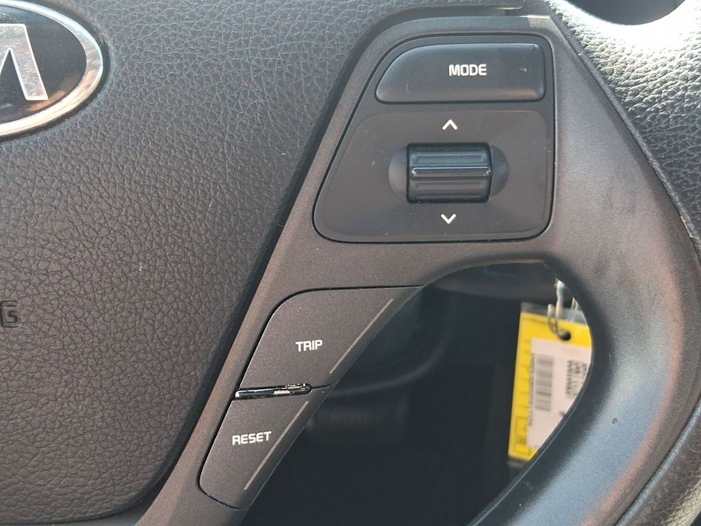 Thumbnail: 2016 Kia Forte - 26