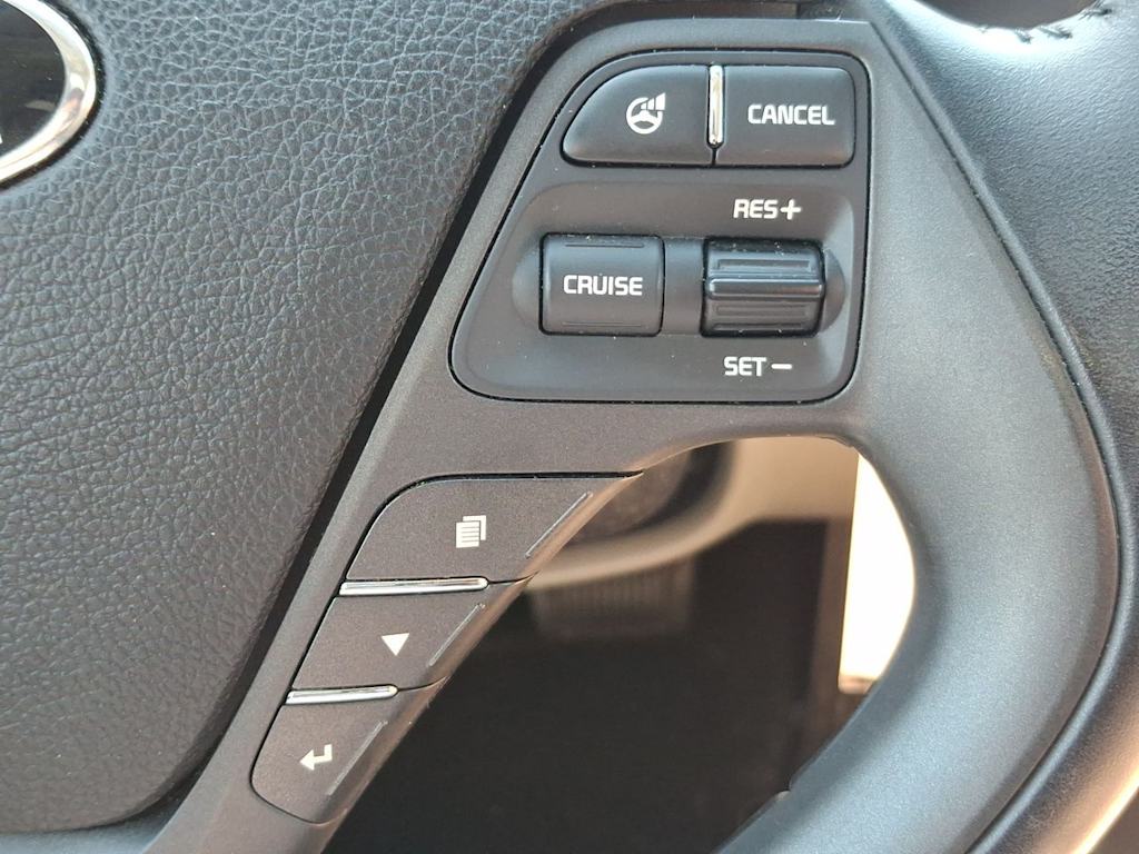 Thumbnail: 2015 Kia Forte - 27