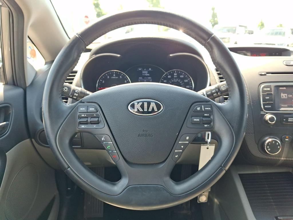 Thumbnail: 2015 Kia Forte - 11