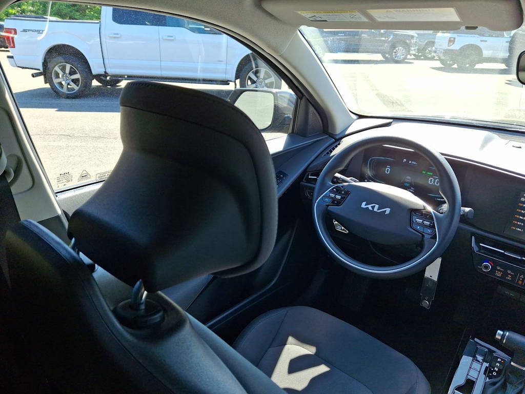 Thumbnail: 2026 Kia Niro - 7