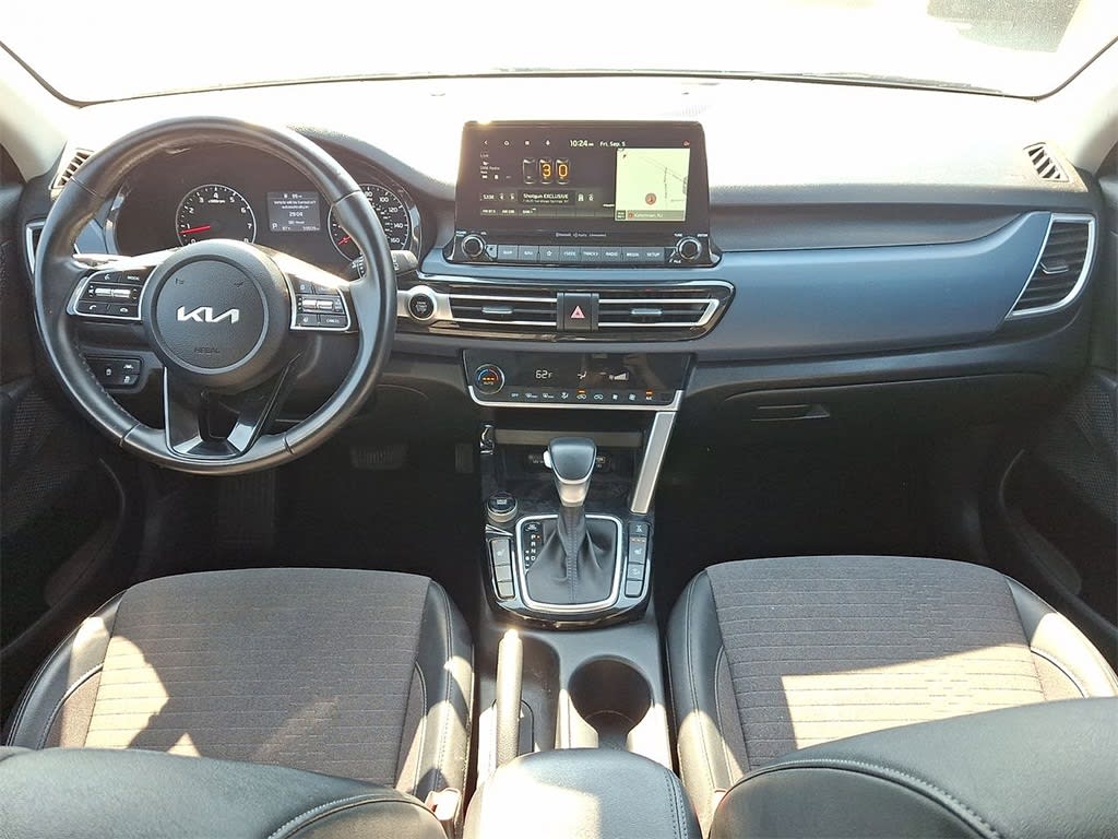 Thumbnail: 2022 Kia Seltos - 2